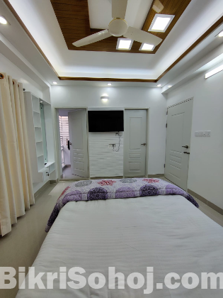 Furnished 4BHK  Serviced Apartment RENT